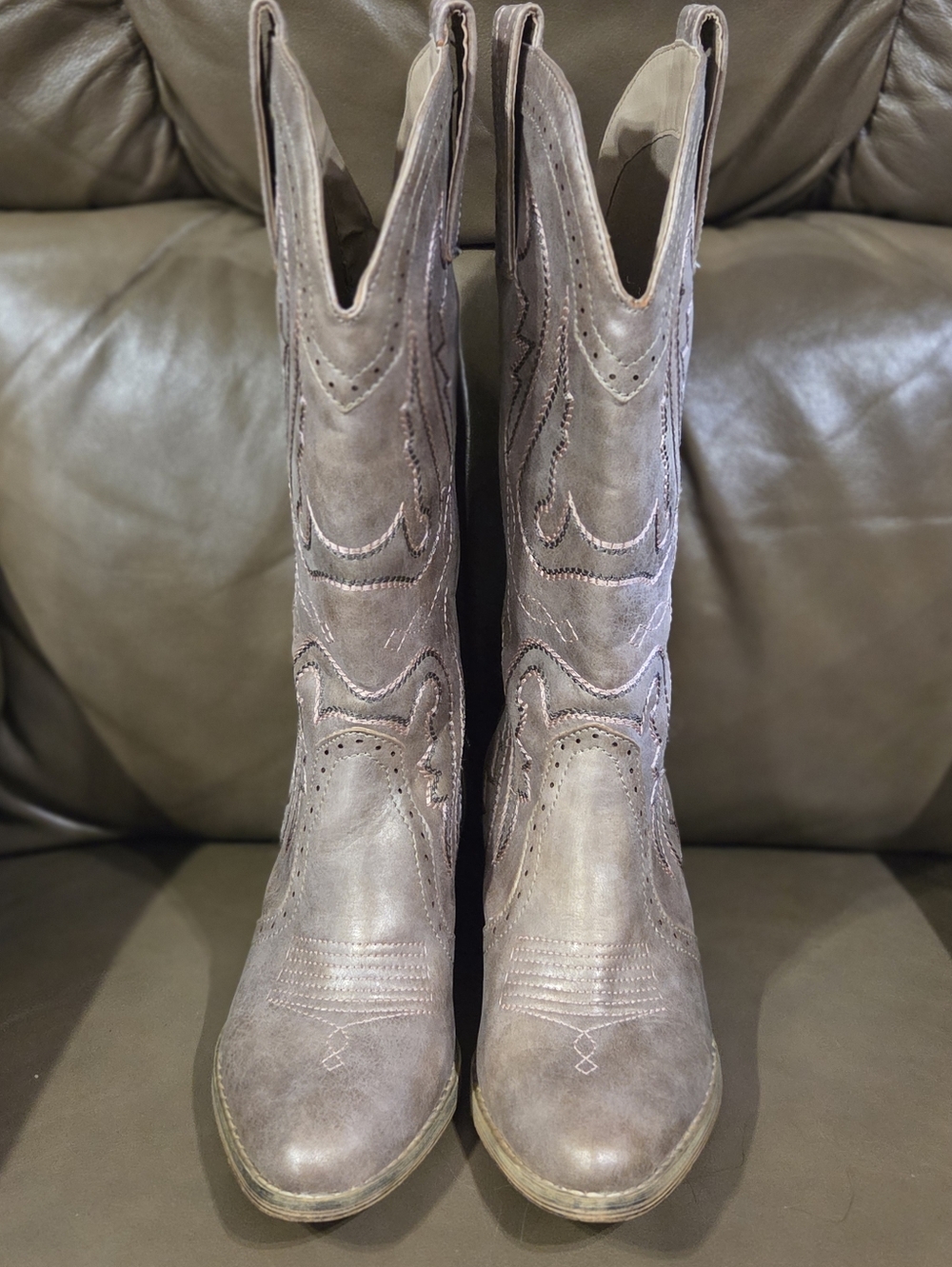 Vintage-Inspired Very Volatile Los Angeles Leather Cowboy Boots